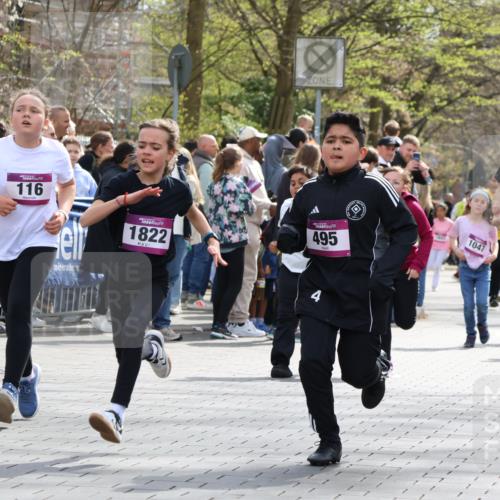 12.04.2026 - 45. Internationalen Wilhelmsburger Insellauf Strokosch-Dieckow http://msf.ph/oto/9492775 12.04.2026 14:50:54 Ziel 388, 663, 359, 858, 531, 493, 1822, 495, 1041, 1052, 116, 593, 1042, 686, 536 meine-sportfotos.de
