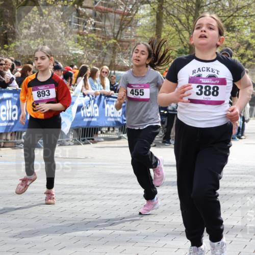 12.04.2026 - 45. Internationalen Wilhelmsburger Insellauf Strokosch-Dieckow http://msf.ph/oto/9492802 12.04.2026 14:50:45 Ziel 1049, 1837, 609, 331, 626, 895, 357, 889, 408, 351, 893, 455, 388, 663, 359, 858 meine-sportfotos.de