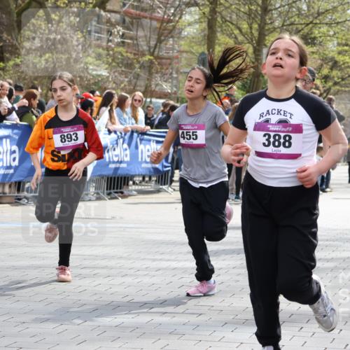 12.04.2026 - 45. Internationalen Wilhelmsburger Insellauf Strokosch-Dieckow http://msf.ph/oto/9492803 12.04.2026 14:50:45 Ziel 1049, 1837, 609, 331, 626, 895, 357, 889, 408, 351, 893, 455, 388, 663, 359, 858 meine-sportfotos.de
