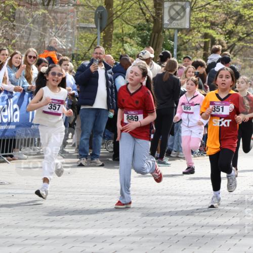 12.04.2026 - 45. Internationalen Wilhelmsburger Insellauf Strokosch-Dieckow http://msf.ph/oto/9492815 12.04.2026 14:50:41 Ziel 1844, 98, 22, 654, 420, 877, 1049, 1837, 609, 331, 626, 895, 357, 889, 408, 351, 893, 455 meine-sportfotos.de
