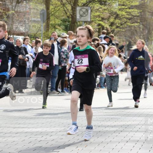 12.04.2026 - 45. Internationalen Wilhelmsburger Insellauf Strokosch-Dieckow http://msf.ph/oto/9492846 12.04.2026 14:50:34 Ziel 1834, 491, 426, 392, 880, 151, 1035, 330, 362, 865, 1844, 98, 22, 654, 420, 877, 1049 meine-sportfotos.de