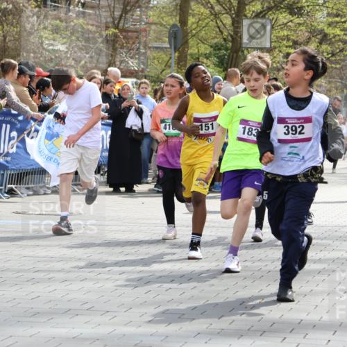 12.04.2026 - 45. Internationalen Wilhelmsburger Insellauf Strokosch-Dieckow http://msf.ph/oto/9492865 12.04.2026 14:50:28 Ziel 475, 859, 1840, 504, 333, 391, 407, 883, 452, 1834, 491, 426, 392, 880, 151, 1035, 330, 362, 865 meine-sportfotos.de