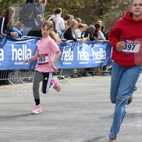12.04.2026 - 45. Internationalen Wilhelmsburger Insellauf Strokosch-Dieckow http://msf.ph/oto/9492909 12.04.2026 14:50:16 Ziel 173, 369, 21, 403, 398, 1064, 667, 661, 1829, 561, 469, 397, 393, 376, 890, 500, 1037, 335, 370, 345, 429, 905, 461, 475, 859 meine-sportfotos.de