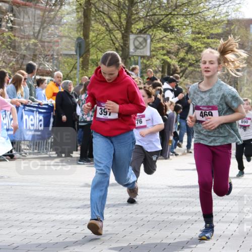 12.04.2026 - 45. Internationalen Wilhelmsburger Insellauf Strokosch-Dieckow http://msf.ph/oto/9492914 12.04.2026 14:50:15 Ziel 395, 600, 168, 396, 871, 173, 369, 21, 403, 398, 1064, 667, 661, 1829, 561, 469, 397, 393, 376, 890, 500, 1037, 335, 370, 345, 429, 905, 461 meine-sportfotos.de