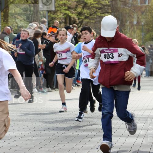 12.04.2026 - 45. Internationalen Wilhelmsburger Insellauf Strokosch-Dieckow http://msf.ph/oto/9492929 12.04.2026 14:50:10 Ziel 1849, 1810, 352, 902, 1814, 860, 854, 885, 1801, 138, 355, 856, 1038, 516, 445, 395, 600, 168, 396, 871, 173, 369, 21, 403, 398, 1064, 667, 661, 1829, 561, 469, 397, 393 meine-sportfotos.de