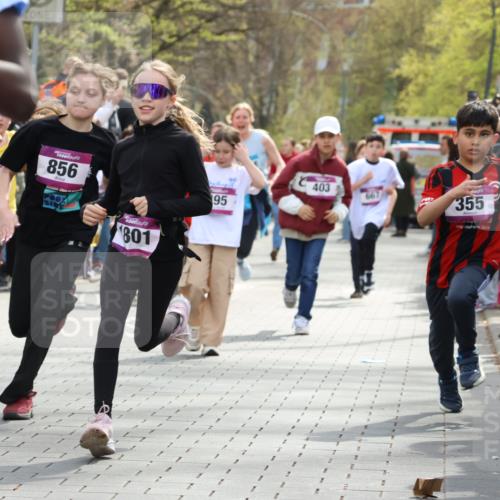 12.04.2026 - 45. Internationalen Wilhelmsburger Insellauf Strokosch-Dieckow http://msf.ph/oto/9492941 12.04.2026 14:50:06 Ziel 898, 1039, 901, 131, 1061, 624, 1825, 141, 164, 113, 1845, 1849, 1810, 352, 902, 1814, 860, 854, 885, 1801, 138, 355, 856, 1038, 516, 445, 395, 600, 168, 396, 871, 173, 369, 21, 403, 398, 1064 meine-sportfotos.de