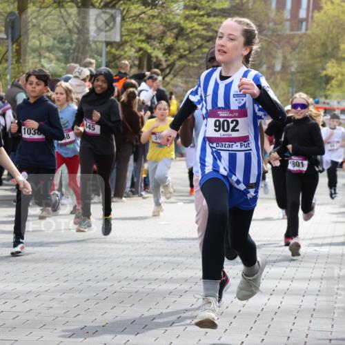 12.04.2026 - 45. Internationalen Wilhelmsburger Insellauf Strokosch-Dieckow http://msf.ph/oto/9492947 12.04.2026 14:50:05 Ziel 898, 1039, 901, 131, 1061, 624, 1825, 141, 164, 113, 1845, 1849, 1810, 352, 902, 1814, 860, 854, 885, 1801, 138, 355, 856, 1038, 516, 445, 395, 600, 168, 396, 871, 173, 369 meine-sportfotos.de