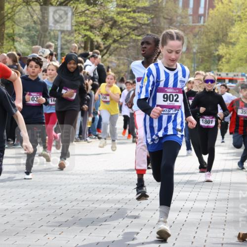 12.04.2026 - 45. Internationalen Wilhelmsburger Insellauf Strokosch-Dieckow http://msf.ph/oto/9492951 12.04.2026 14:50:04 Ziel 368, 898, 1039, 901, 131, 1061, 624, 1825, 141, 164, 113, 1845, 1849, 1810, 352, 902, 1814, 860, 854, 885, 1801, 138, 355, 856, 1038, 516, 445, 395, 600, 168, 396, 871 meine-sportfotos.de