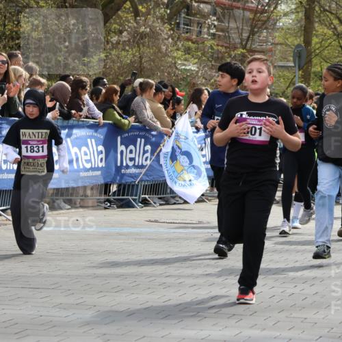 12.04.2026 - 45. Internationalen Wilhelmsburger Insellauf Strokosch-Dieckow http://msf.ph/oto/9492984 12.04.2026 14:49:58 Ziel 402, 451, 608, 466, 878, 849, 861, 875, 572, 336, 1036, 1847, 400, 672, 368, 898, 1039, 901, 131, 1061, 624, 1825, 141, 164, 113, 1845, 1849, 1810, 352 meine-sportfotos.de