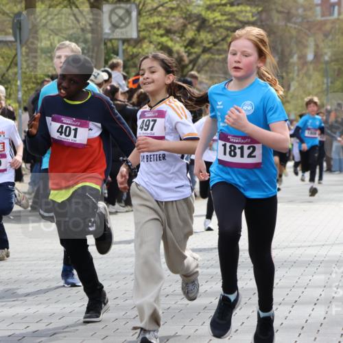 12.04.2026 - 45. Internationalen Wilhelmsburger Insellauf Strokosch-Dieckow http://msf.ph/oto/9493051 12.04.2026 14:49:38 Ziel 458, 161, 542, 1842, 894, 882, 652, 1818, 867, 377, 879, 1839, 401, 1812, 106, 169, 1, 1813, 497, 1808, 406, 1811, 367, 1830 meine-sportfotos.de