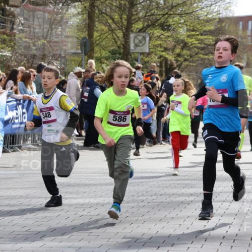 12.04.2026 - 45. Internationalen Wilhelmsburger Insellauf Strokosch-Dieckow http://msf.ph/oto/9493094 12.04.2026 14:49:28 Ziel 693, 1817, 100, 855, 897, 353, 666, 1827, 378, 17, 501, 586, 1809, 440, 881, 348, 602, 627, 458, 161, 542, 1842, 894, 882, 652, 1818 meine-sportfotos.de