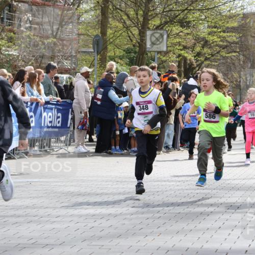 12.04.2026 - 45. Internationalen Wilhelmsburger Insellauf Strokosch-Dieckow http://msf.ph/oto/9493099 12.04.2026 14:49:27 Ziel 896, 372, 1055, 51, 693, 1817, 100, 855, 897, 353, 666, 1827, 378, 17, 501, 586, 1809, 440, 881, 348, 602, 627, 458, 161, 542, 1842, 894 meine-sportfotos.de