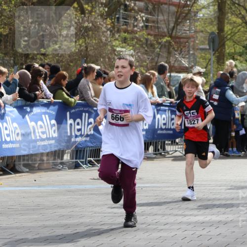 12.04.2026 - 45. Internationalen Wilhelmsburger Insellauf Strokosch-Dieckow http://msf.ph/oto/9493119 12.04.2026 14:49:23 Ziel 418, 684, 597, 1823, 375, 2, 896, 372, 1055, 51, 693, 1817, 100, 855, 897, 353, 666, 1827, 378, 17, 501, 586, 1809, 440, 881 meine-sportfotos.de