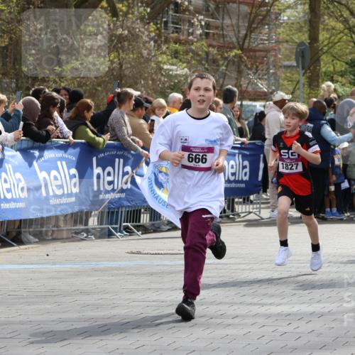 12.04.2026 - 45. Internationalen Wilhelmsburger Insellauf Strokosch-Dieckow http://msf.ph/oto/9493121 12.04.2026 14:49:23 Ziel 418, 684, 597, 1823, 375, 2, 896, 372, 1055, 51, 693, 1817, 100, 855, 897, 353, 666, 1827, 378, 17, 501, 586, 1809, 440, 881 meine-sportfotos.de
