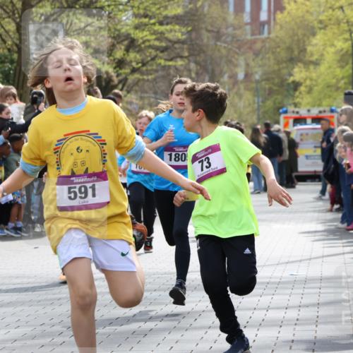 12.04.2026 - 45. Internationalen Wilhelmsburger Insellauf Strokosch-Dieckow http://msf.ph/oto/9493167 12.04.2026 14:49:10 Ziel 38, 1804, 1836, 5015, 876, 1816, 1815, 428, 385, 371, 433, 487, 887, 73, 1805, 591, 1043, 101, 1063, 1048, 601 meine-sportfotos.de