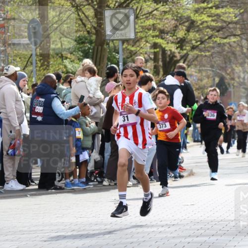 12.04.2026 - 45. Internationalen Wilhelmsburger Insellauf Strokosch-Dieckow http://msf.ph/oto/9493217 12.04.2026 14:49:00 Ziel 906, 1045, 36, 904, 1807, 386, 421, 903, 31, 373, 38, 1804, 1836, 5015 meine-sportfotos.de