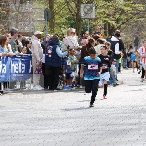 12.04.2026 - 45. Internationalen Wilhelmsburger Insellauf Strokosch-Dieckow http://msf.ph/oto/9493223 12.04.2026 14:48:58 Ziel 424, 70, 381, 906, 1045, 36, 904, 1807, 386, 421, 903, 31, 373, 38 meine-sportfotos.de