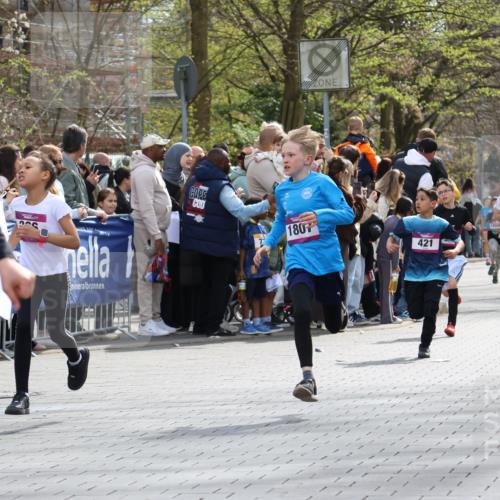 12.04.2026 - 45. Internationalen Wilhelmsburger Insellauf Strokosch-Dieckow http://msf.ph/oto/9493233 12.04.2026 14:48:56 Ziel 49, 424, 70, 381, 906, 1045, 36, 904, 1807, 386, 421, 903, 31 meine-sportfotos.de