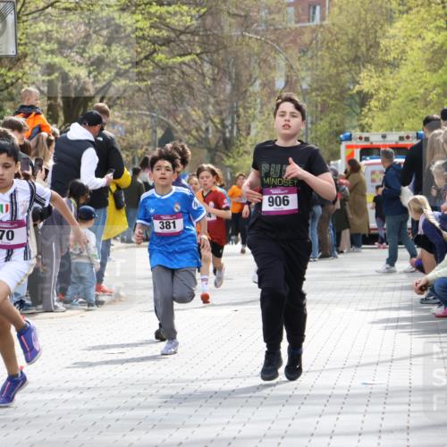 12.04.2026 - 45. Internationalen Wilhelmsburger Insellauf Strokosch-Dieckow http://msf.ph/oto/9493248 12.04.2026 14:48:51 Ziel 1846, 683, 900, 899, 49, 424, 70, 381, 906, 1045, 36, 904, 1807 meine-sportfotos.de