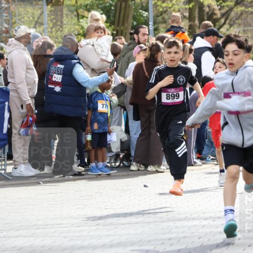 12.04.2026 - 45. Internationalen Wilhelmsburger Insellauf Strokosch-Dieckow http://msf.ph/oto/9493264 12.04.2026 14:48:47 Ziel 1826, 1841, 337, 167, 1846, 683, 900, 899, 49, 424, 70, 381 meine-sportfotos.de