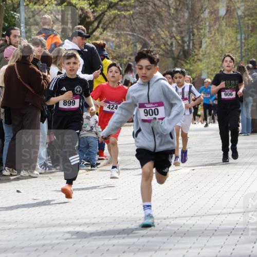 12.04.2026 - 45. Internationalen Wilhelmsburger Insellauf Strokosch-Dieckow http://msf.ph/oto/9493266 12.04.2026 14:48:47 Ziel 1826, 1841, 337, 167, 1846, 683, 900, 899, 49, 424, 70, 381 meine-sportfotos.de