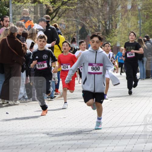 12.04.2026 - 45. Internationalen Wilhelmsburger Insellauf Strokosch-Dieckow http://msf.ph/oto/9493269 12.04.2026 14:48:47 Ziel 1826, 1841, 337, 167, 1846, 683, 900, 899, 49, 424, 70, 381 meine-sportfotos.de