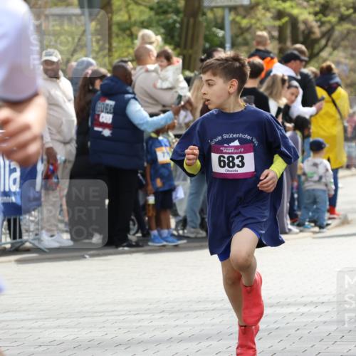 12.04.2026 - 45. Internationalen Wilhelmsburger Insellauf Strokosch-Dieckow http://msf.ph/oto/9493274 12.04.2026 14:48:45 Ziel 1826, 1841, 337, 167, 1846, 683, 900, 899, 49 meine-sportfotos.de