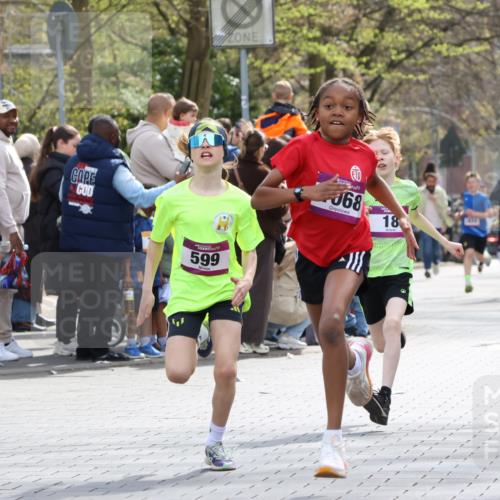 12.04.2026 - 45. Internationalen Wilhelmsburger Insellauf Strokosch-Dieckow http://msf.ph/oto/9493306 12.04.2026 14:48:33 Ziel 71, 1838, 1068, 599, 18, 382 meine-sportfotos.de
