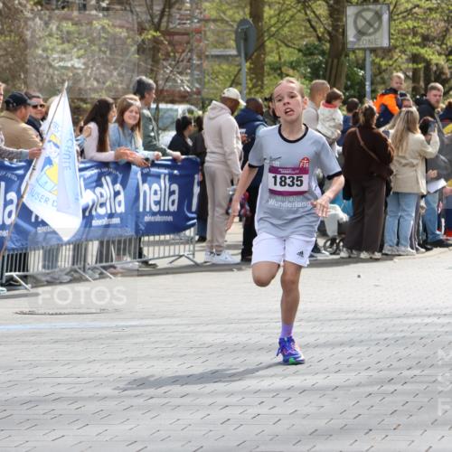 12.04.2026 - 45. Internationalen Wilhelmsburger Insellauf Strokosch-Dieckow http://msf.ph/oto/9493373 12.04.2026 14:48:18 Ziel 1835, 1824 meine-sportfotos.de