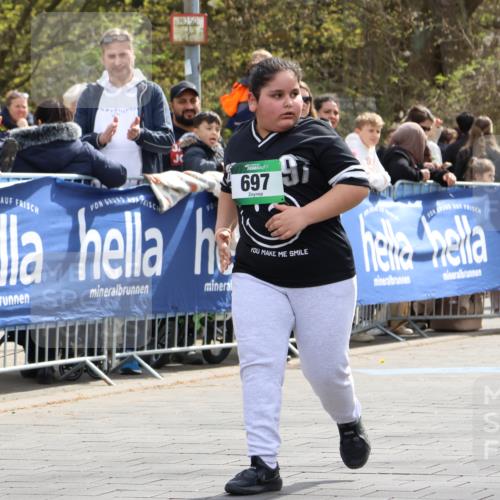 12.04.2026 - 45. Internationalen Wilhelmsburger Insellauf Strokosch-Dieckow http://msf.ph/oto/9493384 12.04.2026 14:41:42 Ziel  meine-sportfotos.de