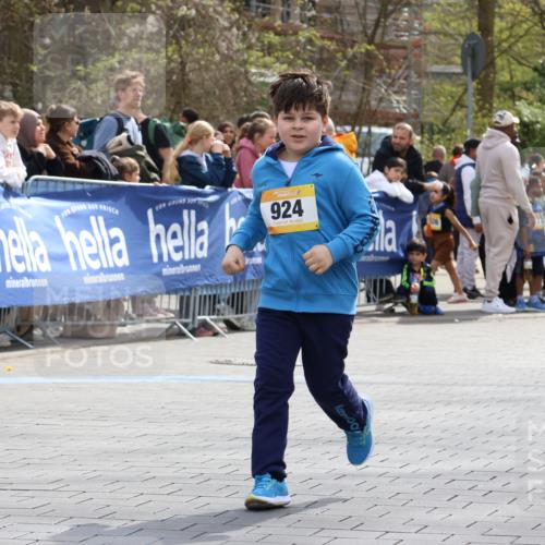 12.04.2026 - 45. Internationalen Wilhelmsburger Insellauf Strokosch-Dieckow http://msf.ph/oto/9493397 12.04.2026 14:38:47 Ziel  meine-sportfotos.de