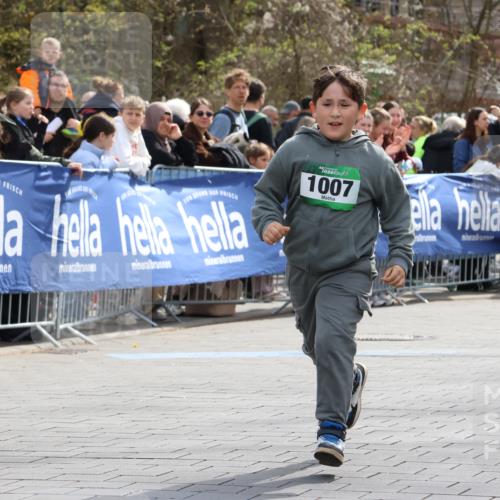 12.04.2026 - 45. Internationalen Wilhelmsburger Insellauf Strokosch-Dieckow http://msf.ph/oto/9493412 12.04.2026 14:38:24 Ziel 1007 meine-sportfotos.de