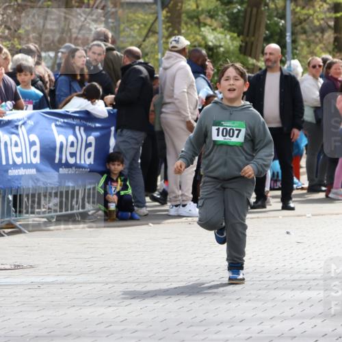 12.04.2026 - 45. Internationalen Wilhelmsburger Insellauf Strokosch-Dieckow http://msf.ph/oto/9493428 12.04.2026 14:38:22 Ziel 1007 meine-sportfotos.de