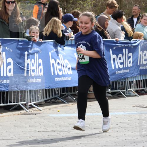 12.04.2026 - 45. Internationalen Wilhelmsburger Insellauf Strokosch-Dieckow http://msf.ph/oto/9493516 12.04.2026 14:36:46 Ziel 343, 665, 300, 644, 511 meine-sportfotos.de