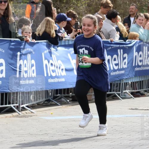 12.04.2026 - 45. Internationalen Wilhelmsburger Insellauf Strokosch-Dieckow http://msf.ph/oto/9493517 12.04.2026 14:36:46 Ziel 343, 665, 300, 644, 511 meine-sportfotos.de