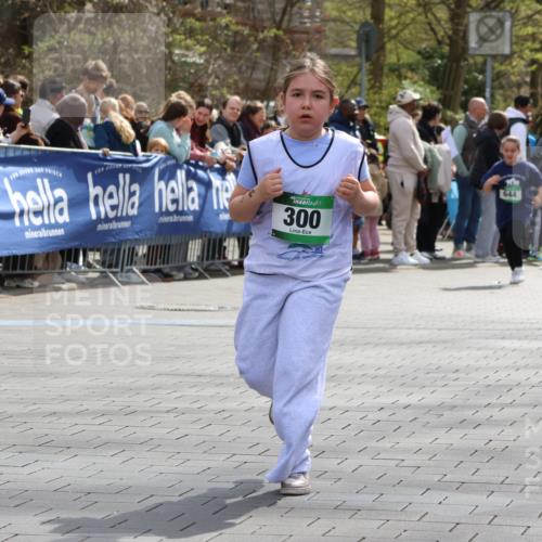 12.04.2026 - 45. Internationalen Wilhelmsburger Insellauf Strokosch-Dieckow http://msf.ph/oto/9493525 12.04.2026 14:36:41 Ziel 296, 343, 665, 300 meine-sportfotos.de