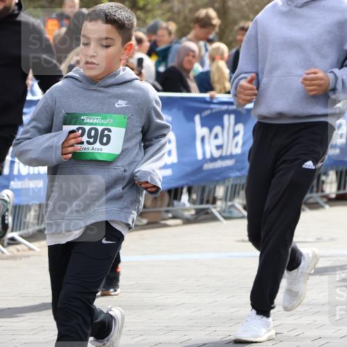 12.04.2026 - 45. Internationalen Wilhelmsburger Insellauf Strokosch-Dieckow http://msf.ph/oto/9493538 12.04.2026 14:36:37 Ziel 834, 1003, 296, 343, 665 meine-sportfotos.de