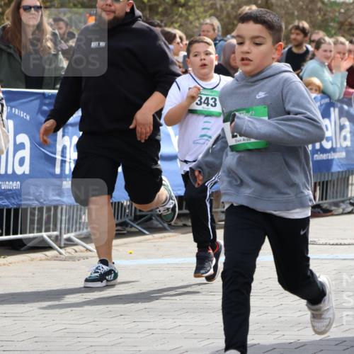 12.04.2026 - 45. Internationalen Wilhelmsburger Insellauf Strokosch-Dieckow http://msf.ph/oto/9493542 12.04.2026 14:36:37 Ziel 834, 1003, 296, 343, 665 meine-sportfotos.de