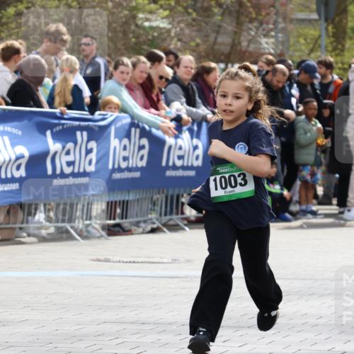 12.04.2026 - 45. Internationalen Wilhelmsburger Insellauf Strokosch-Dieckow http://msf.ph/oto/9493554 12.04.2026 14:36:30 Ziel 1013, 1030, 1033, 834, 1003 meine-sportfotos.de