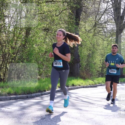 12.04.2026 - 45. Internationalen Wilhelmsburger Insellauf Yannick Fuchs http://msf.ph/oto/9493642 12.04.2026 10:47:03 Laufen 5615, 2858, 3825, 5366 meine-sportfotos.de
