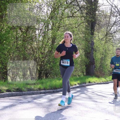 12.04.2026 - 45. Internationalen Wilhelmsburger Insellauf Yannick Fuchs http://msf.ph/oto/9493644 12.04.2026 10:47:04 Laufen 5615, 2858 meine-sportfotos.de
