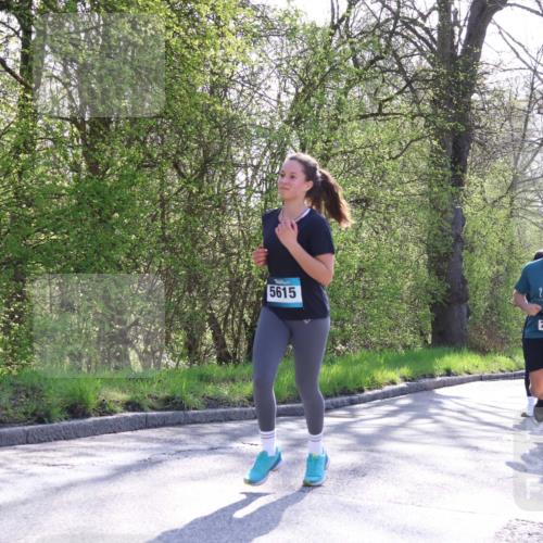 12.04.2026 - 45. Internationalen Wilhelmsburger Insellauf Yannick Fuchs http://msf.ph/oto/9493646 12.04.2026 10:47:04 Laufen 5615, 2025, 2858 meine-sportfotos.de