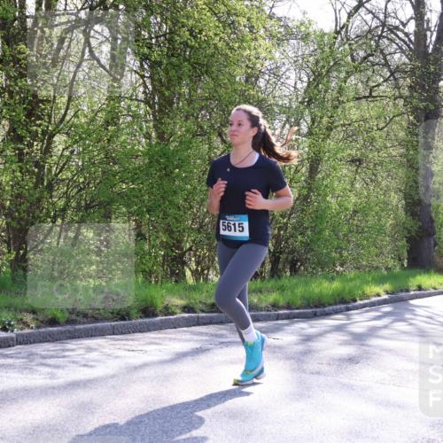 12.04.2026 - 45. Internationalen Wilhelmsburger Insellauf Yannick Fuchs http://msf.ph/oto/9493648 12.04.2026 10:47:04 Laufen 5615, 2858 meine-sportfotos.de