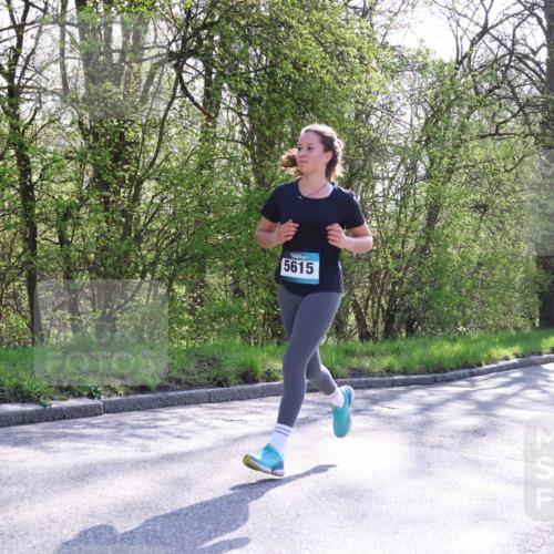 12.04.2026 - 45. Internationalen Wilhelmsburger Insellauf Yannick Fuchs http://msf.ph/oto/9493649 12.04.2026 10:47:04 Laufen 5615, 2858 meine-sportfotos.de
