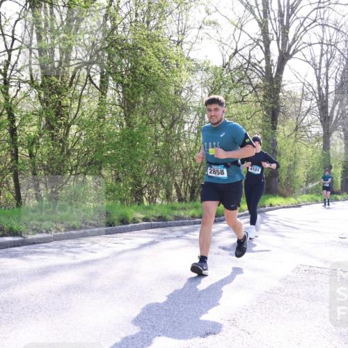 12.04.2026 - 45. Internationalen Wilhelmsburger Insellauf Yannick Fuchs http://msf.ph/oto/9493656 12.04.2026 10:47:06 Laufen 2858, 4101 meine-sportfotos.de