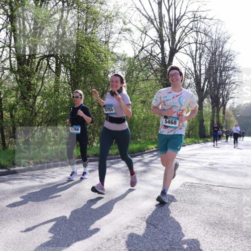 12.04.2026 - 45. Internationalen Wilhelmsburger Insellauf Yannick Fuchs http://msf.ph/oto/9493697 12.04.2026 10:47:14 Laufen 5366, 5703, 5468 meine-sportfotos.de