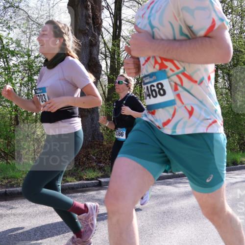 12.04.2026 - 45. Internationalen Wilhelmsburger Insellauf Yannick Fuchs http://msf.ph/oto/9493703 12.04.2026 10:47:15 Laufen 703, 5366, 468 meine-sportfotos.de