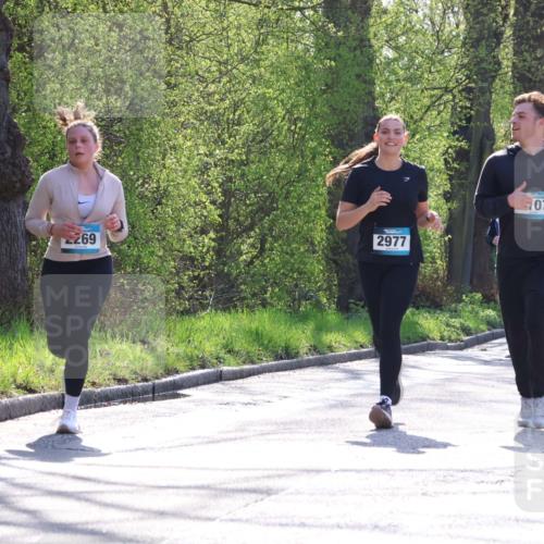 12.04.2026 - 45. Internationalen Wilhelmsburger Insellauf Yannick Fuchs http://msf.ph/oto/9493713 12.04.2026 10:47:22 Laufen 269, 2977, 07, 3044, 3045 meine-sportfotos.de