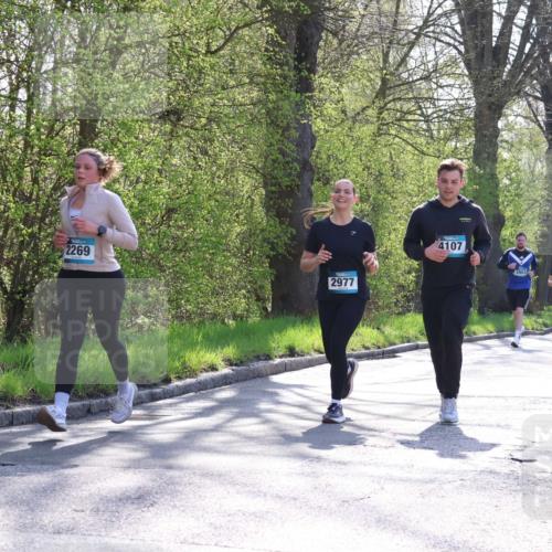 12.04.2026 - 45. Internationalen Wilhelmsburger Insellauf Yannick Fuchs http://msf.ph/oto/9493728 12.04.2026 10:47:24 Laufen 2269, 2977, 4107, 3953, 3045 meine-sportfotos.de