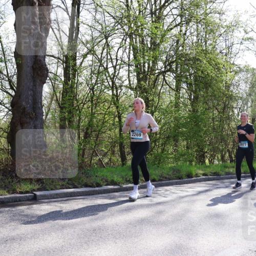 12.04.2026 - 45. Internationalen Wilhelmsburger Insellauf Yannick Fuchs http://msf.ph/oto/9493740 12.04.2026 10:47:26 Laufen 2269, 2977, 4107 meine-sportfotos.de